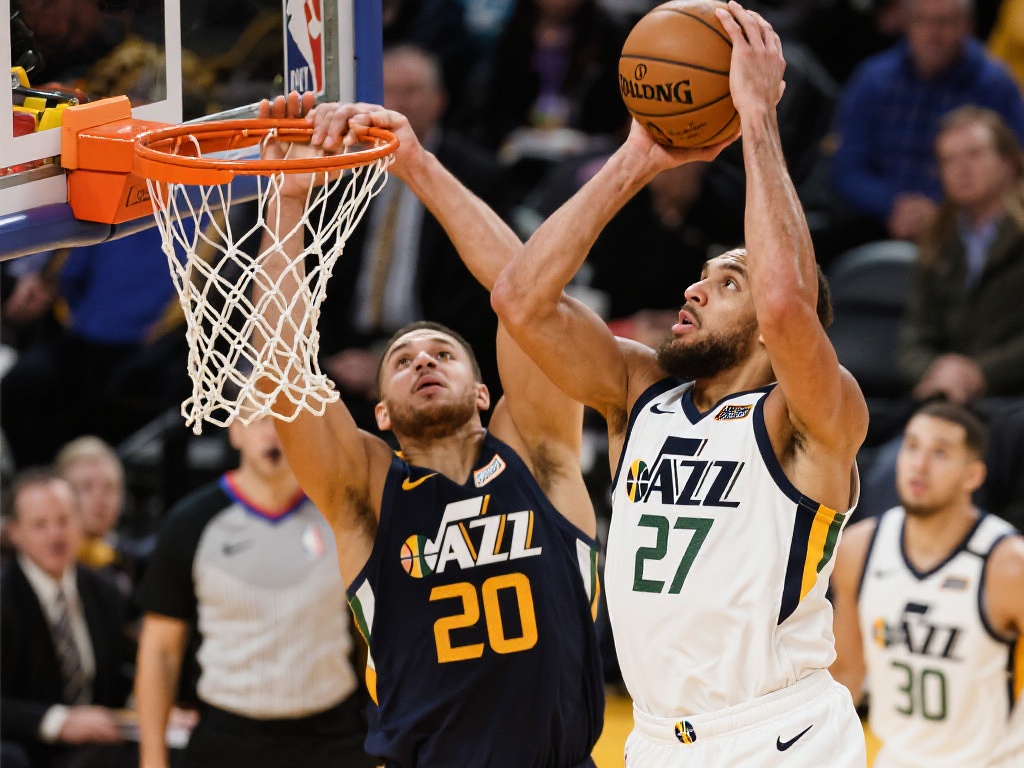 通过镜头展 通过镜头展